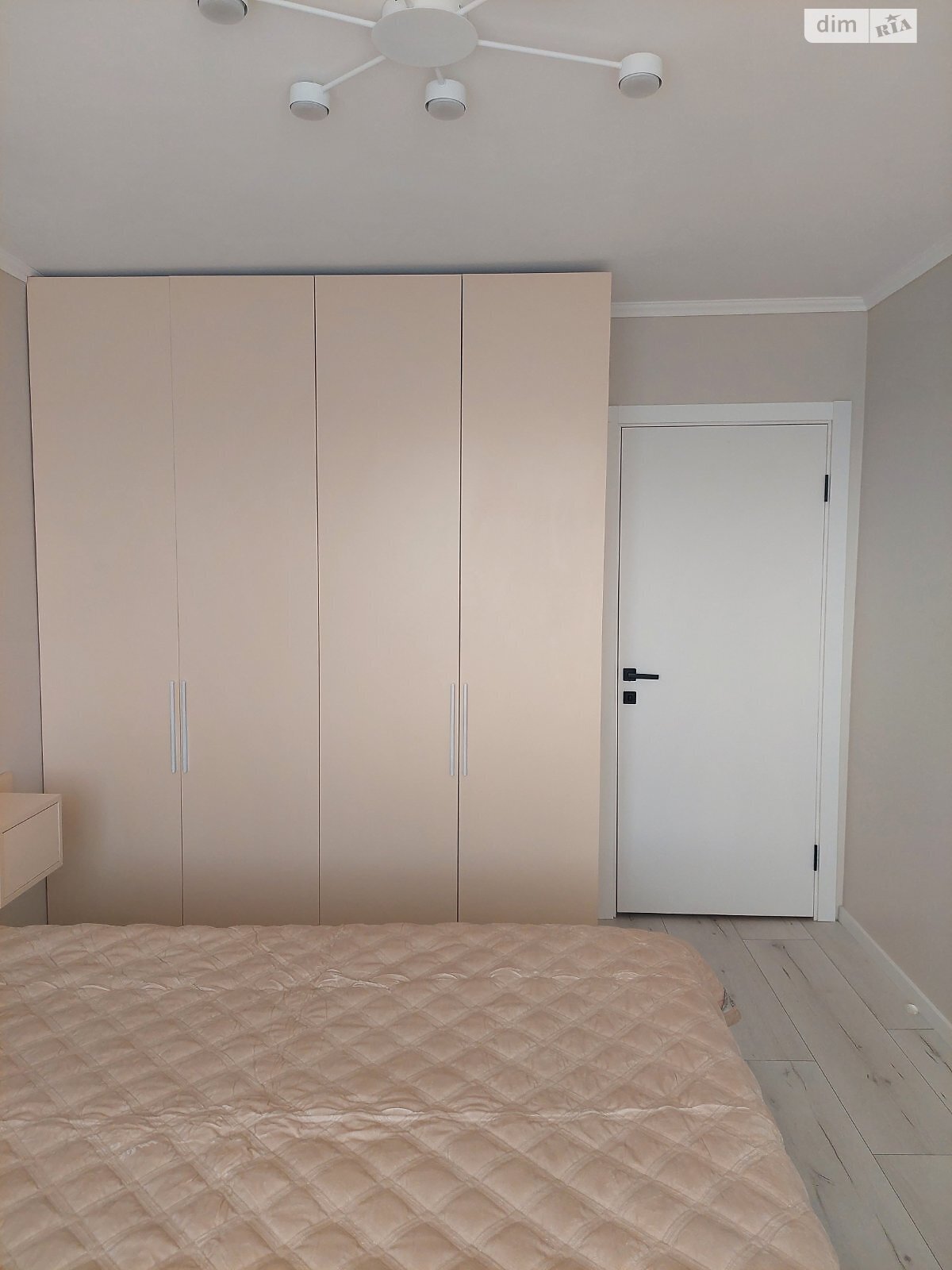 Продаж трикімнатної квартири в Кривому Розі, на вул. Кобилянського 223, кв. 53, район Центрально-Міський фото 1 Продаж трикімнатної квартири в Кривому Розі, на вул. Кобилянського 223, кв. 53, район Центрально-Міський фото 1