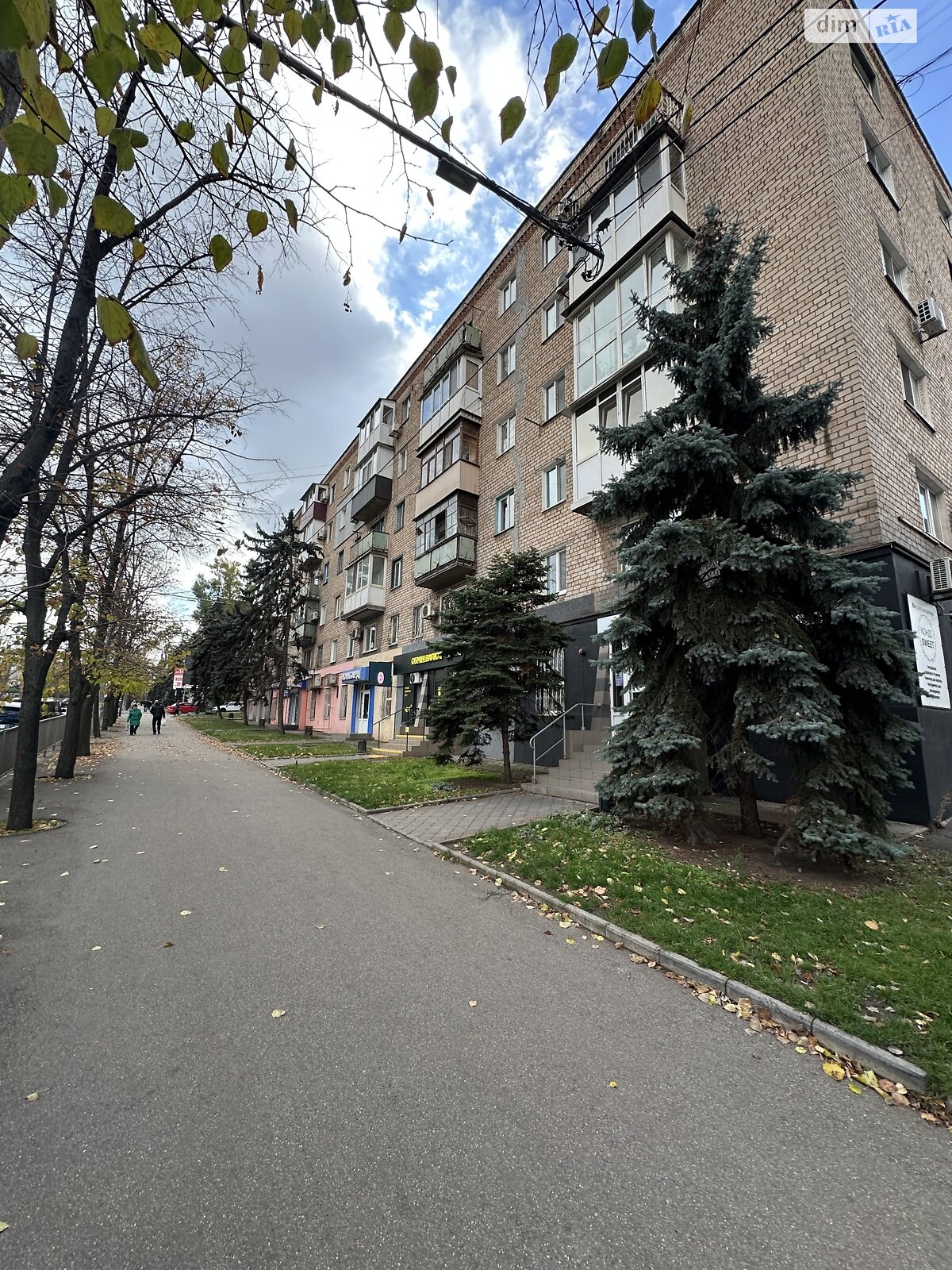 Продажа однокомнатной квартиры в Кривом Роге, на ул. Лермонтова 4, район Центрально-Городской фото 1 Продажа однокомнатной квартиры в Кривом Роге, на ул. Лермонтова 4, район Центрально-Городской фото 1