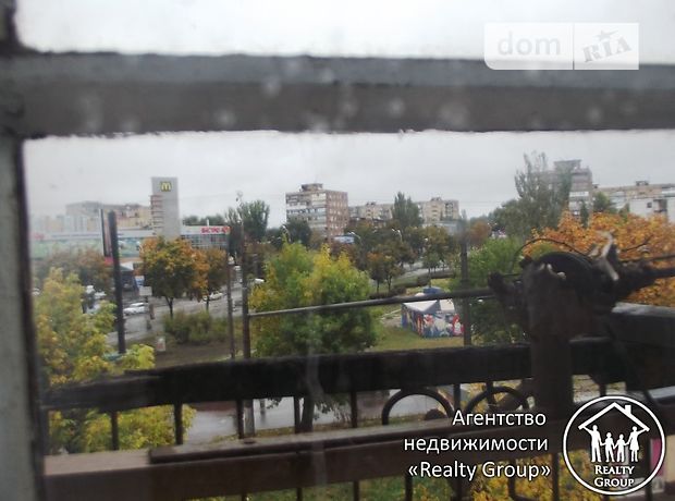 Продажа квартиры, 3 ком., Днепропетровская, Кривой Рог, р‑н. Центрально-Городской, Лермонтова улица Продажа квартиры, 3 ком., Днепропетровская, Кривой Рог, р‑н. Центрально-Городской, Лермонтова улица