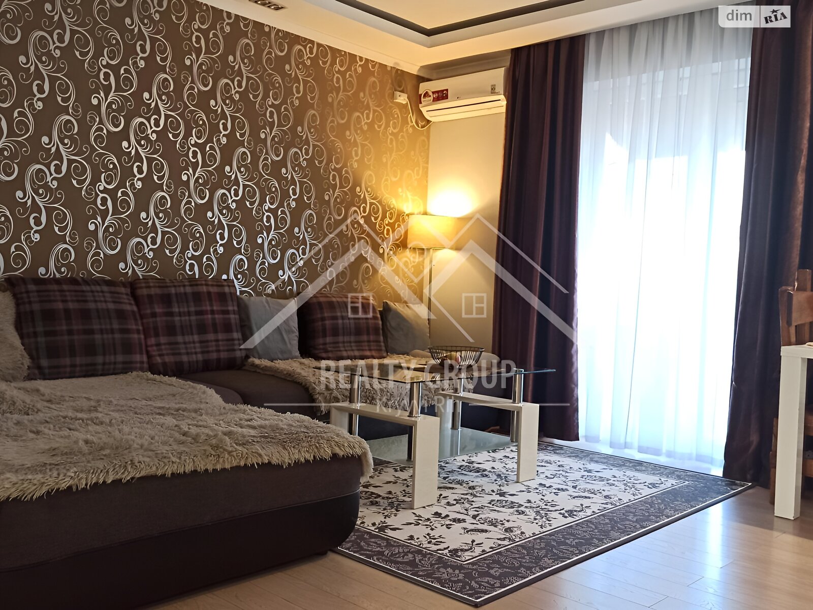 Продажа двухкомнатной квартиры в Кривом Роге, на ул. Мартина Шимановского 3, район Центрально-Городской фото 1 Продажа двухкомнатной квартиры в Кривом Роге, на ул. Мартина Шимановского 3, район Центрально-Городской фото 1