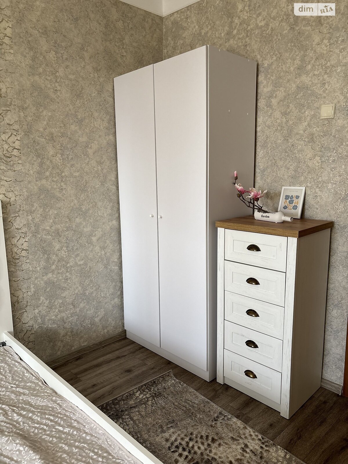 Продажа двухкомнатной квартиры в Кривом Роге, на ул. Мартина Шимановского 9, район Центрально-Городской фото 1 Продажа двухкомнатной квартиры в Кривом Роге, на ул. Мартина Шимановского 9, район Центрально-Городской фото 1