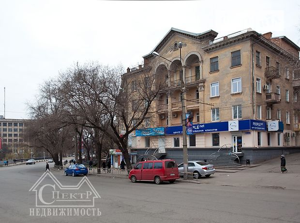 Продажа квартиры, 4 ком., Днепропетровская, Кривой Рог, р‑н. Центрально-Городской, Освобождения площадь Продажа квартиры, 4 ком., Днепропетровская, Кривой Рог, р‑н. Центрально-Городской, Освобождения площадь