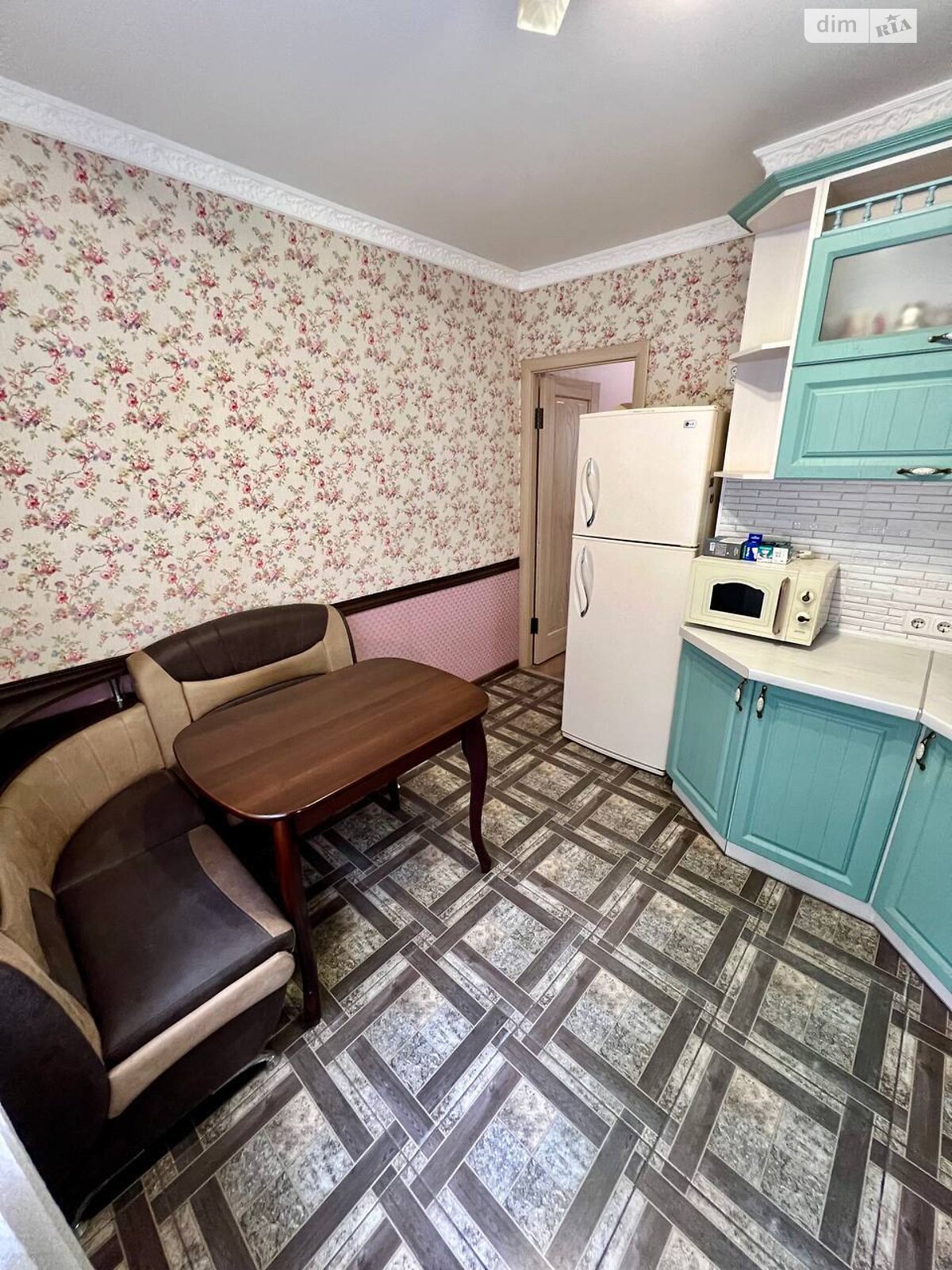 Продаж двокімнатної квартири в Кривому Розі, на вул. Старовокзальна 39, район Центрально-Міський фото 1 Продаж двокімнатної квартири в Кривому Розі, на вул. Старовокзальна 39, район Центрально-Міський фото 1