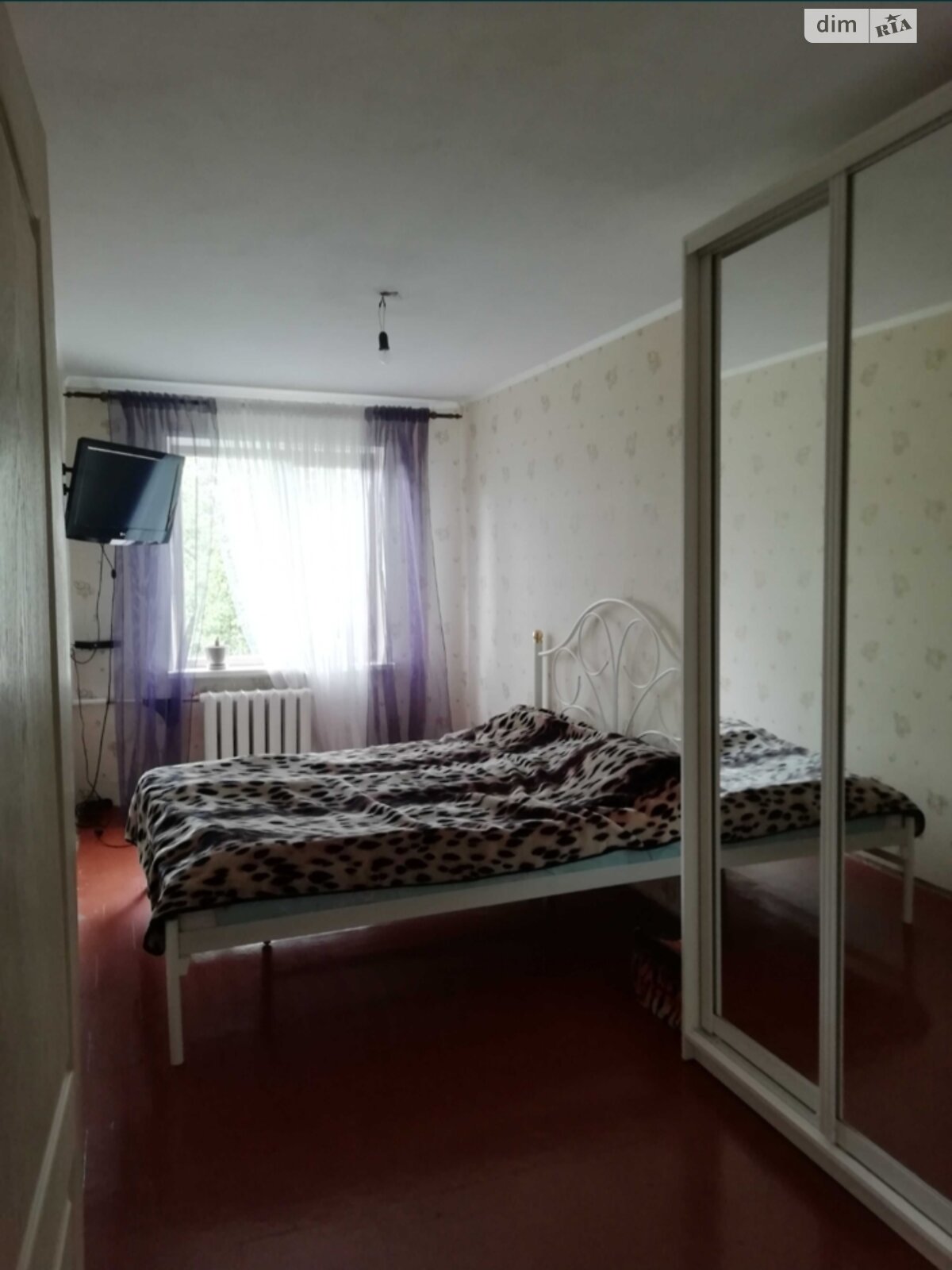 Продажа двухкомнатной квартиры в Кривом Роге, на ул. Свято-Николаевская 13, район Центрально-Городской фото 1 Продажа двухкомнатной квартиры в Кривом Роге, на ул. Свято-Николаевская 13, район Центрально-Городской фото 1