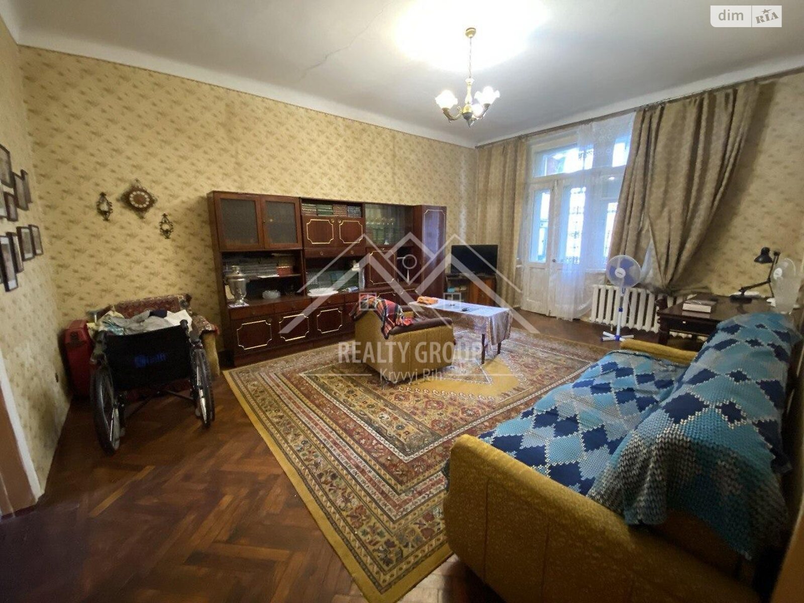 Продаж трикімнатної квартири в Кривому Розі, на вул. Свято-Миколаївська, район Центрально-Міський фото 1 Продаж трикімнатної квартири в Кривому Розі, на вул. Свято-Миколаївська, район Центрально-Міський фото 1