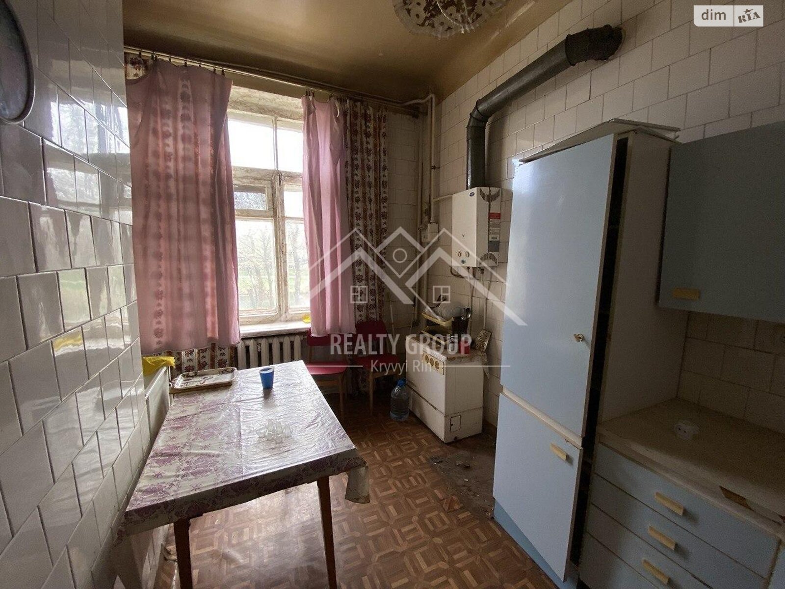 Продаж трикімнатної квартири в Кривому Розі, на вул. Свято-Миколаївська, район Центрально-Міський фото 1 Продаж трикімнатної квартири в Кривому Розі, на вул. Свято-Миколаївська, район Центрально-Міський фото 1