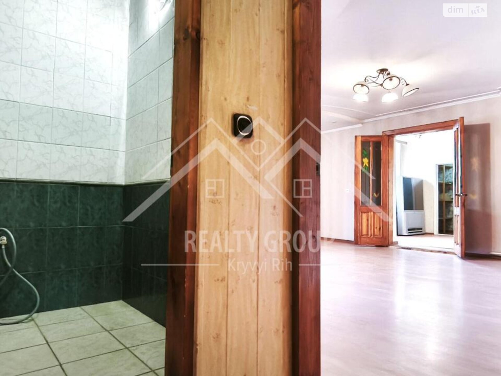 Продажа двухкомнатной квартиры в Кривом Роге, на просп. Центральный 1, район Центрально-Городской фото 1 Продажа двухкомнатной квартиры в Кривом Роге, на просп. Центральный 1, район Центрально-Городской фото 1