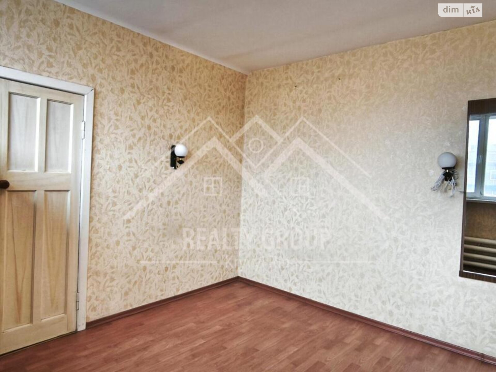 Продажа двухкомнатной квартиры в Кривом Роге, на просп. Центральный 1, район Центрально-Городской фото 1 Продажа двухкомнатной квартиры в Кривом Роге, на просп. Центральный 1, район Центрально-Городской фото 1