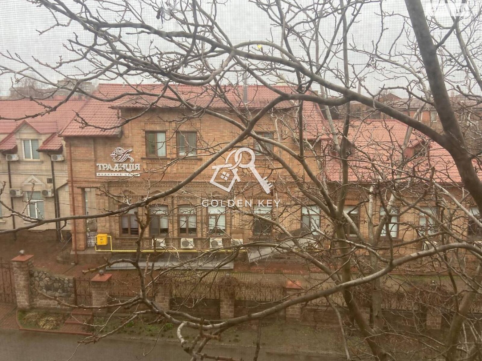 Продаж трикімнатної квартири в Кривому Розі, на вул. Церковна 12, район Центрально-Міський фото 1 Продаж трикімнатної квартири в Кривому Розі, на вул. Церковна 12, район Центрально-Міський фото 1