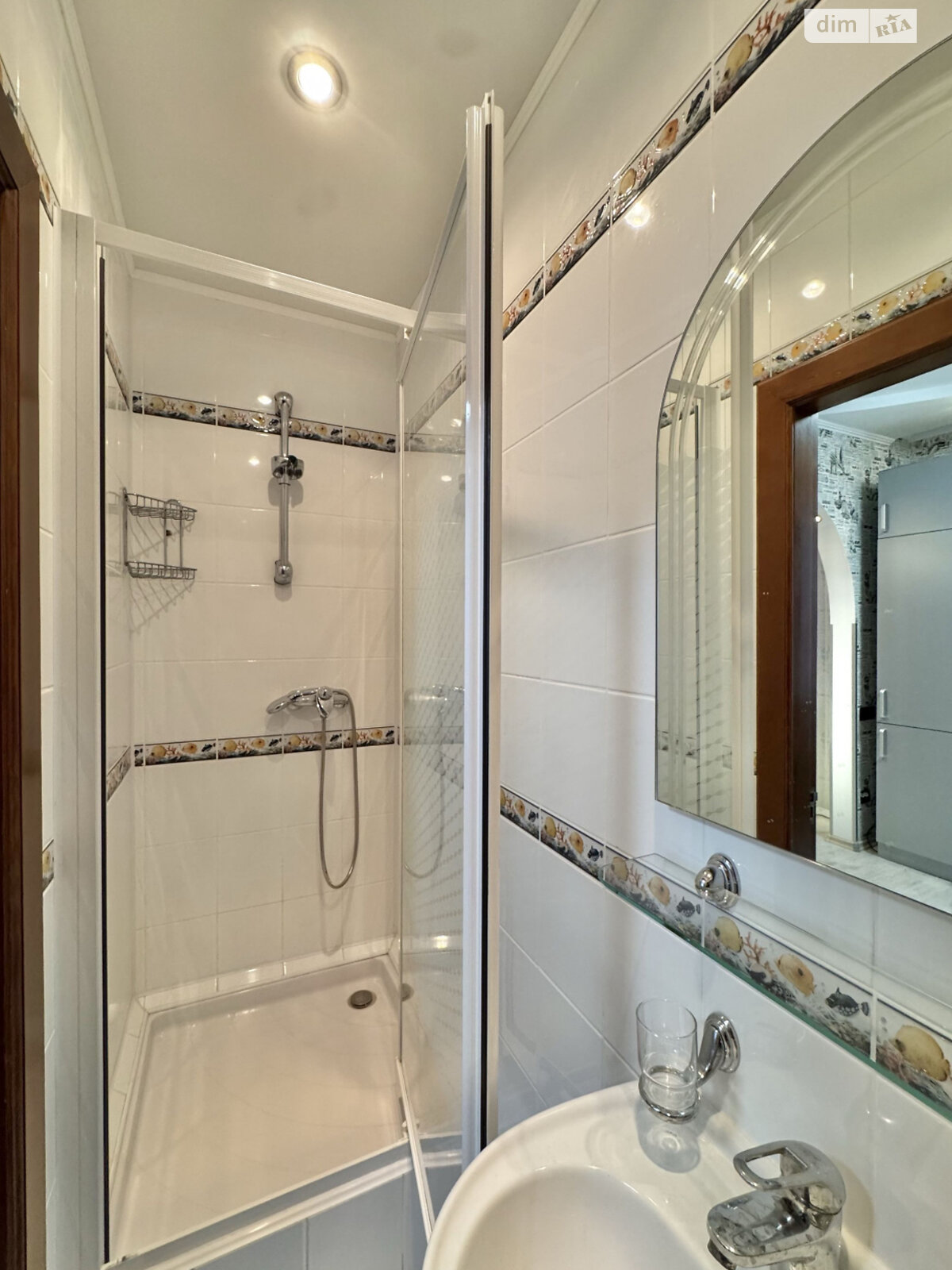 Продажа четырехкомнатной квартиры в Кривом Роге, на мкр. Всебратское-2, район Центрально-Городской фото 1