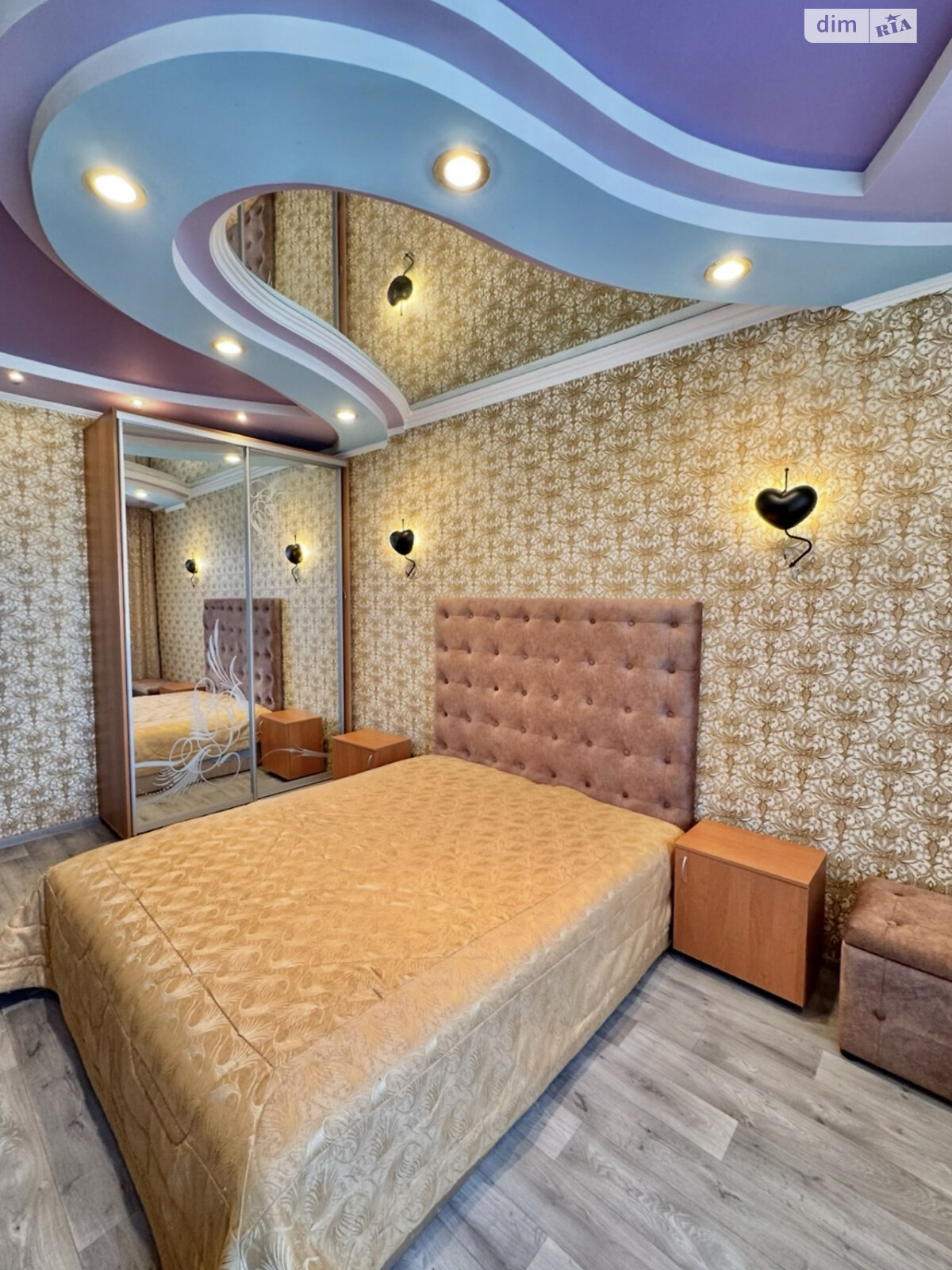 Продажа четырехкомнатной квартиры в Кривом Роге, на мкр. Всебратское-2, район Центрально-Городской фото 1