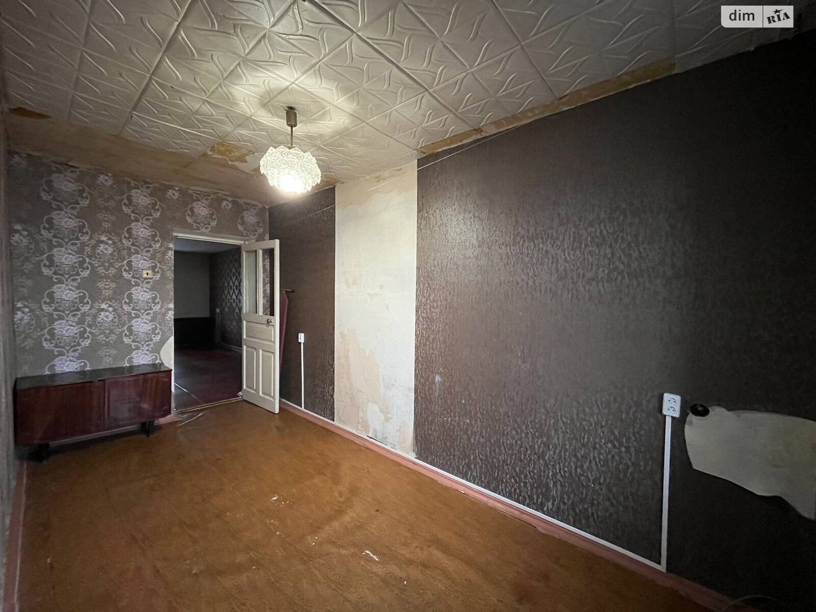 Продажа трехкомнатной квартиры в Кривом Роге, на просп. Университетский 63, фото 1 Продажа трехкомнатной квартиры в Кривом Роге, на просп. Университетский 63, фото 1