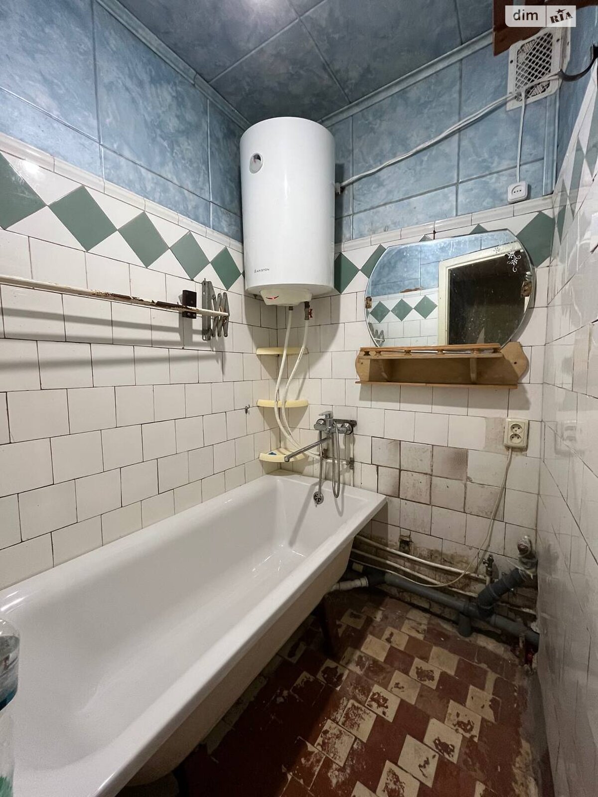 Продажа трехкомнатной квартиры в Кривом Роге, на просп. Университетский 63, фото 1 Продажа трехкомнатной квартиры в Кривом Роге, на просп. Университетский 63, фото 1