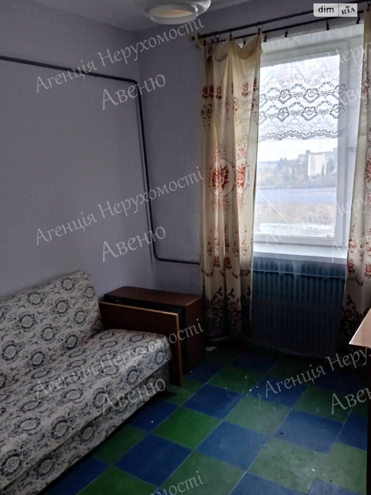 Продажа трехкомнатной квартиры в Кропивницком, на 101-й мікрорайон, район 101-й микрорайон фото 1