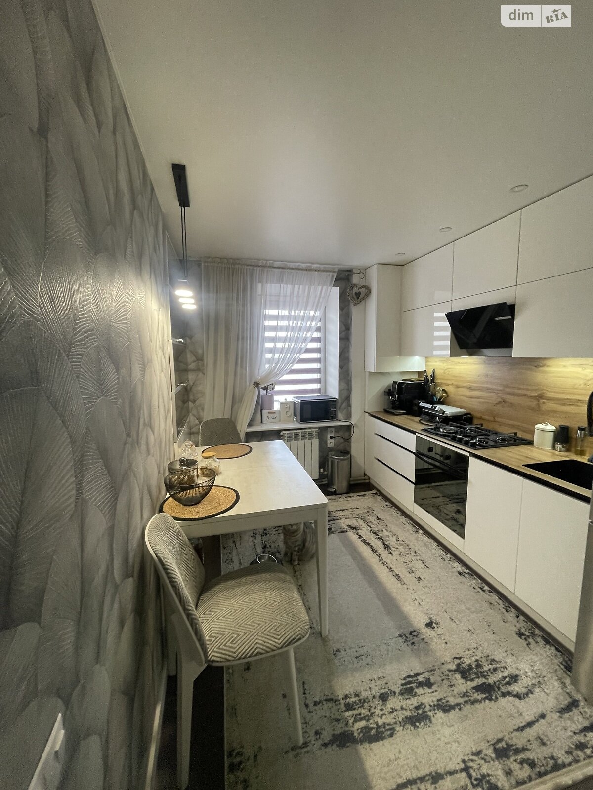 Продажа трехкомнатной квартиры в Кропивницком, на бул. Студенческий, район 5/5 фото 1 Продажа трехкомнатной квартиры в Кропивницком, на бул. Студенческий, район 5/5 фото 1