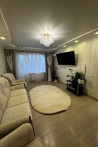 Продажа трехкомнатной квартиры в Кропивницком, на ул. Королева Академика 5 корпус 1, район Черемушки фото 2