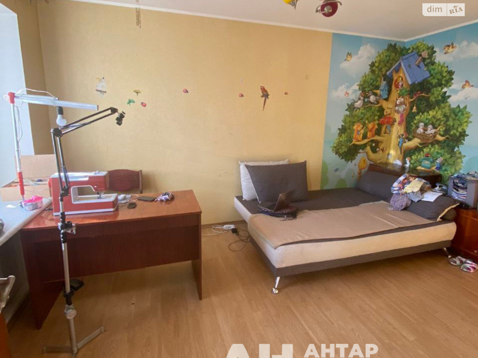 Продаж трикімнатної квартири в Кропивницькому, на вул. Островського, район Фортечний фото 1 Продаж трикімнатної квартири в Кропивницькому, на вул. Островського, район Фортечний фото 1