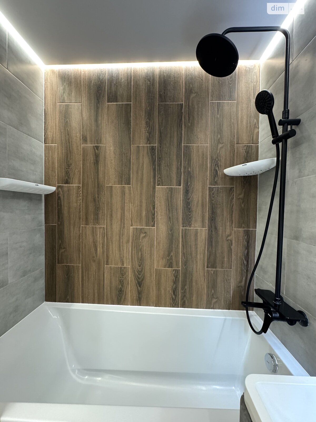 Продаж двокімнатної квартири в Кропивницькому, на пров. Донцова Дмитра, район Фортечний фото 1