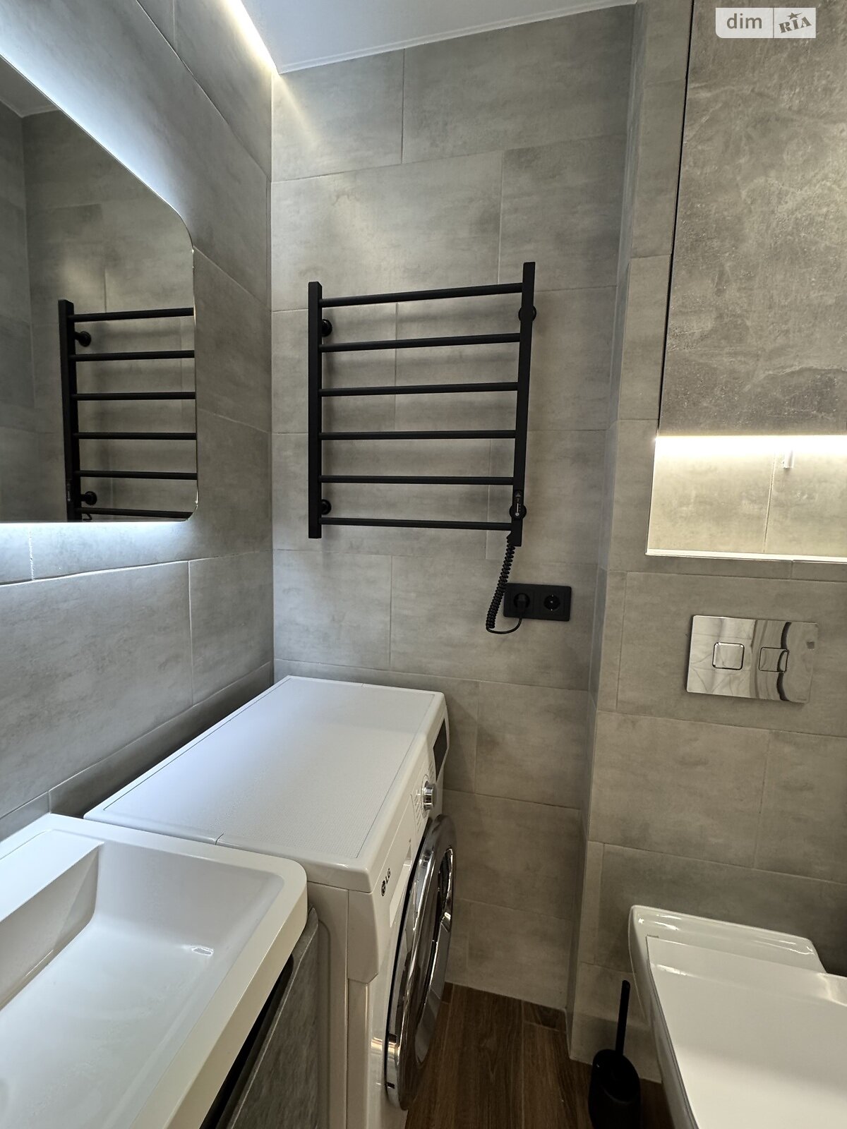 Продаж двокімнатної квартири в Кропивницькому, на пров. Донцова Дмитра, район Фортечний фото 1