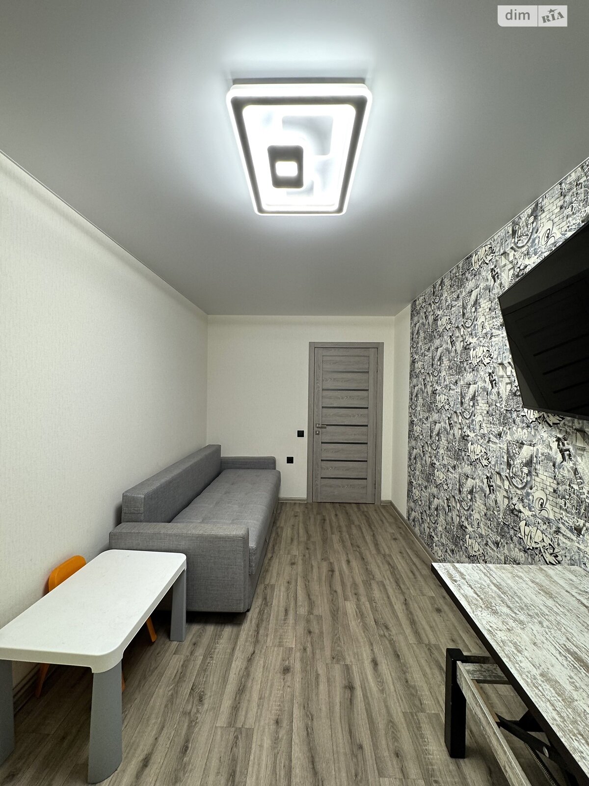 Продаж двокімнатної квартири в Кропивницькому, на пров. Донцова Дмитра, район Фортечний фото 1