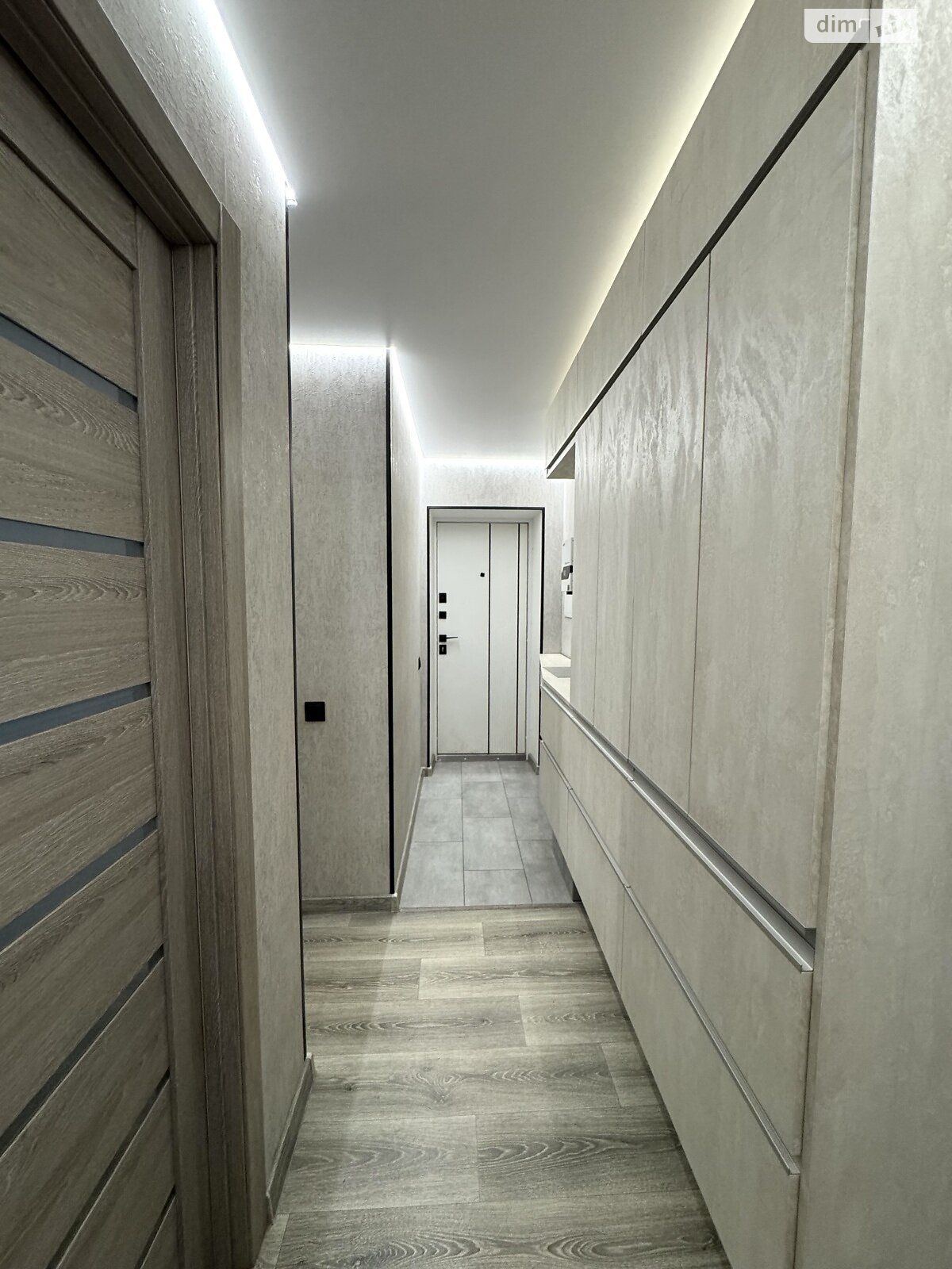 Продаж двокімнатної квартири в Кропивницькому, на пров. Донцова Дмитра, район Фортечний фото 1