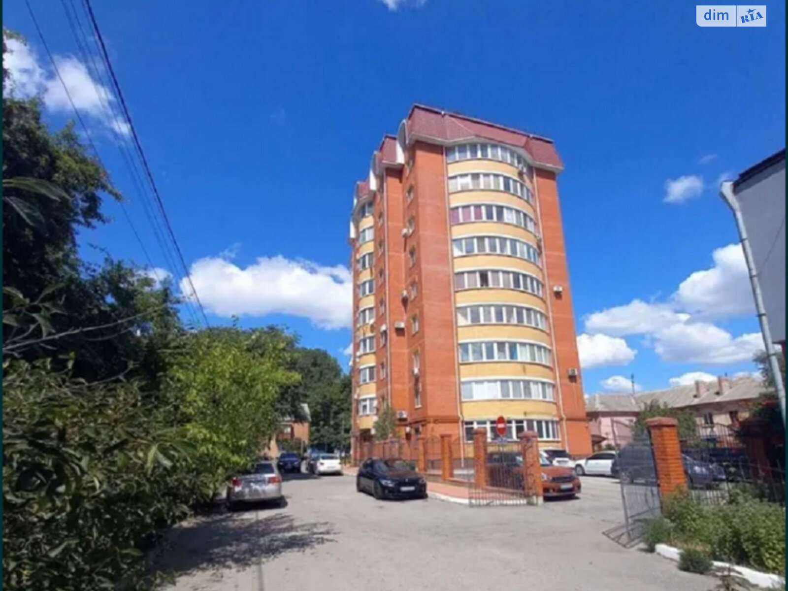 Продажа трехкомнатной квартиры в Кропивницком, на ул. Романова Федора, район Крытый рынок фото 1 Продажа трехкомнатной квартиры в Кропивницком, на ул. Романова Федора, район Крытый рынок фото 1