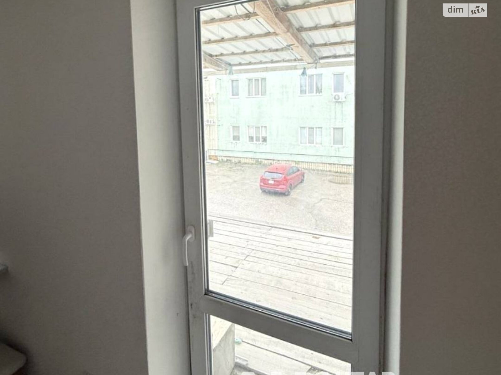Продаж трикімнатної квартири в Кропивницькому, на вул. Олега Ольжича, район Некрасівка фото 1 Продаж трикімнатної квартири в Кропивницькому, на вул. Олега Ольжича, район Некрасівка фото 1