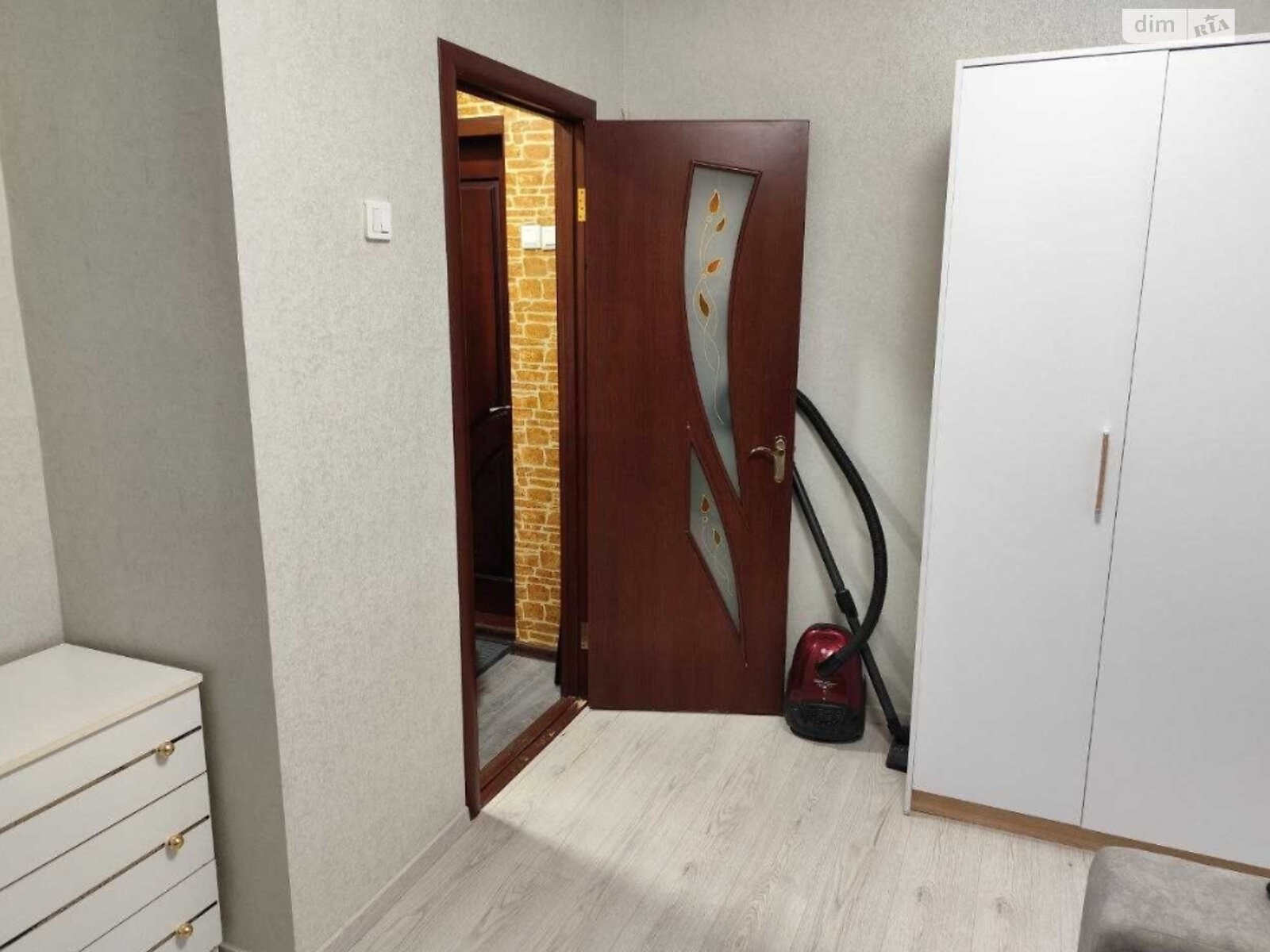 Продаж однокімнатної квартири в Кропивницькому, на вул. Сєнчева Сергія, район Нова Балашівка фото 1 Продаж однокімнатної квартири в Кропивницькому, на вул. Сєнчева Сергія, район Нова Балашівка фото 1