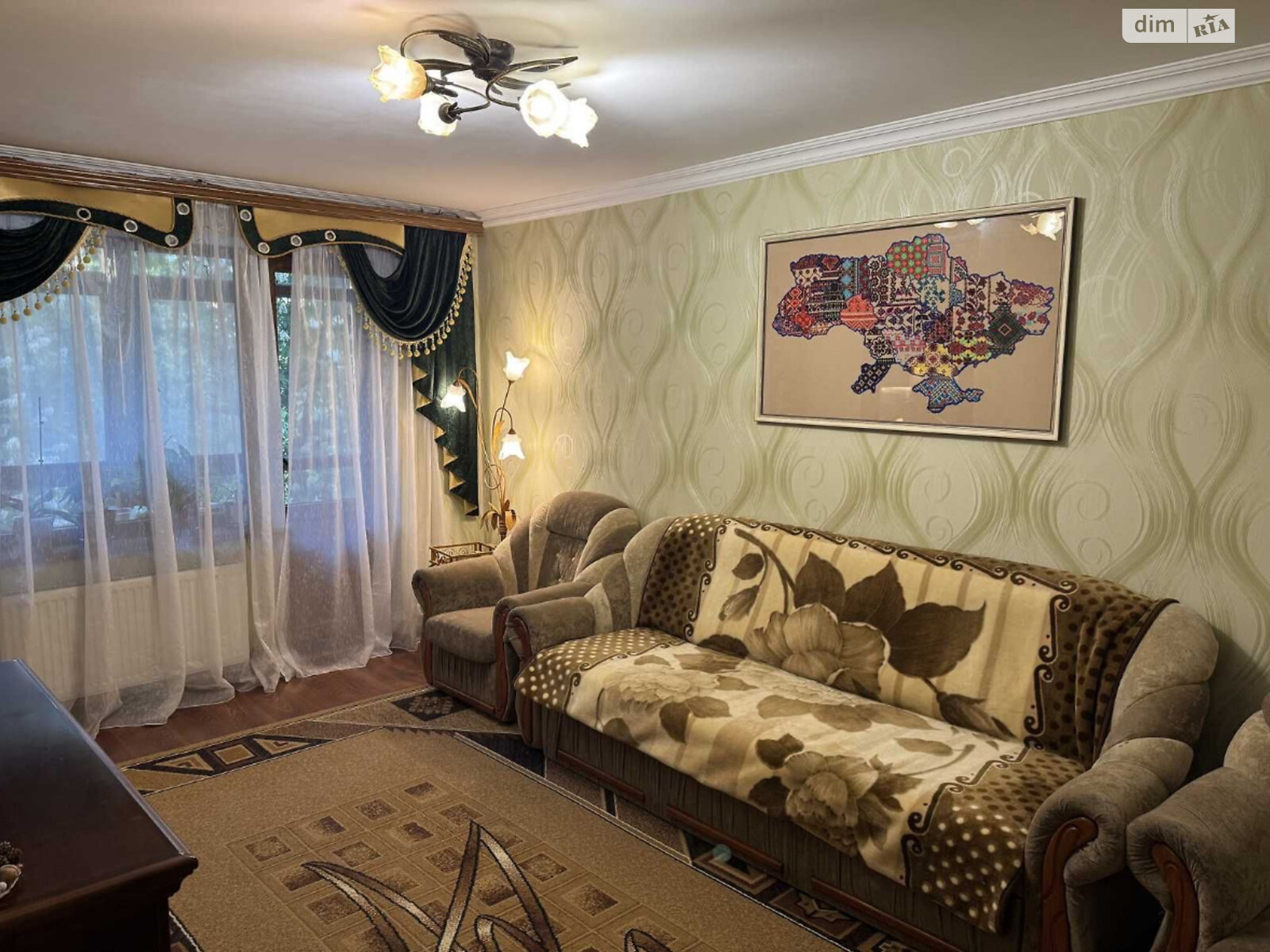 Продажа четырехкомнатной квартиры в Кропивницком, на пер. Короленко, район Новониколаевка фото 1 Продажа четырехкомнатной квартиры в Кропивницком, на пер. Короленко, район Новониколаевка фото 1