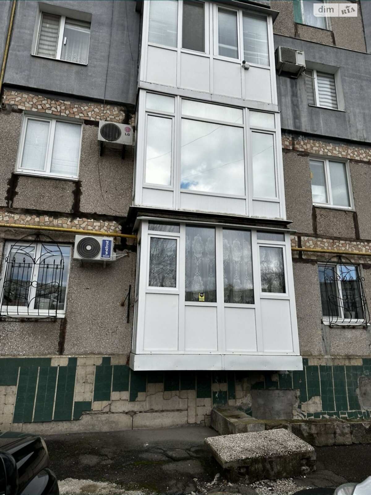 Продаж трикімнатної квартири в Кропивницькому, на вул. Попова, район Попова фото 1