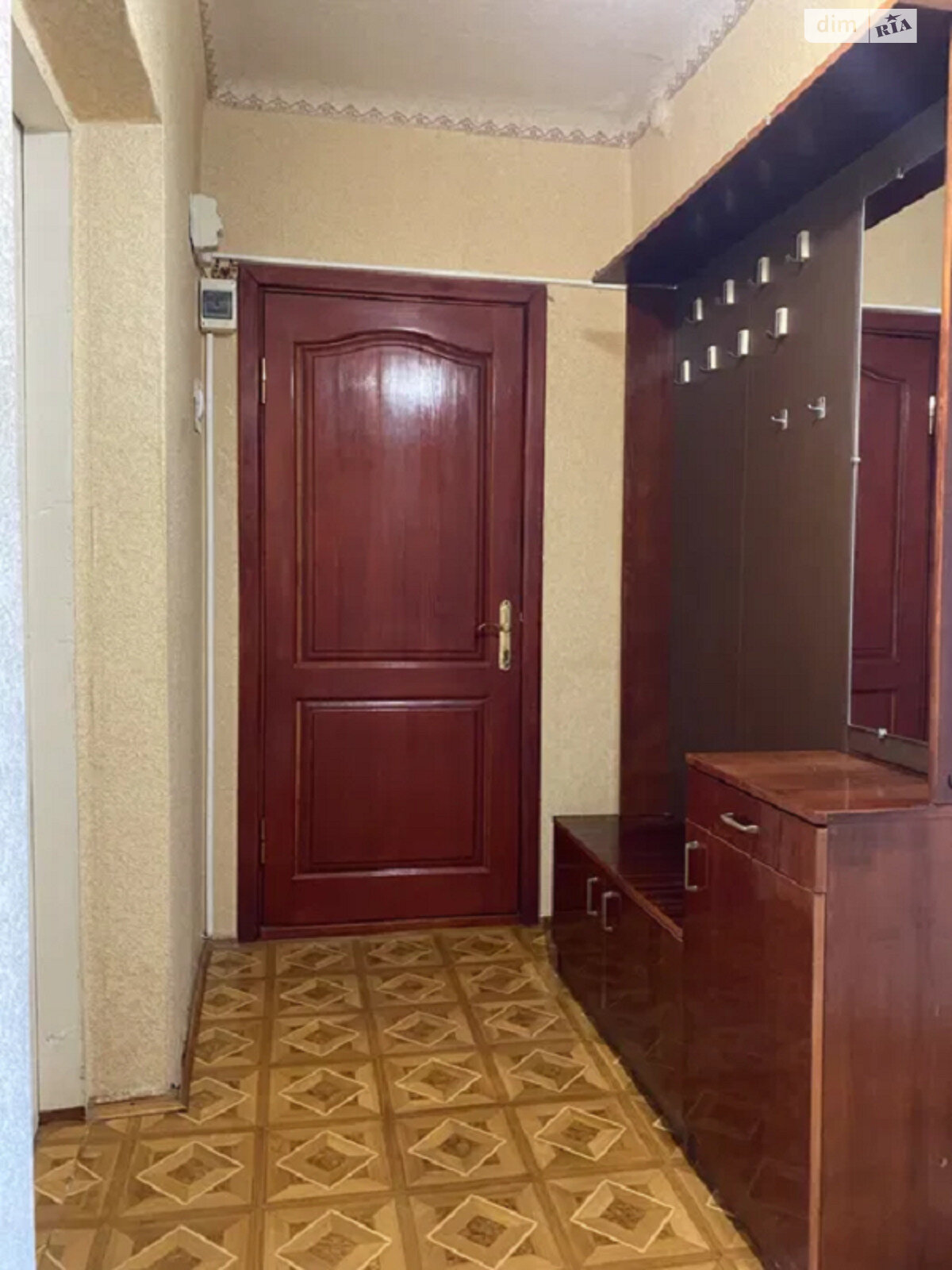 Продаж трикімнатної квартири в Кропивницькому, на вул. 9-та Лінія, район Селище Гірниче фото 1 Продаж трикімнатної квартири в Кропивницькому, на вул. 9-та Лінія, район Селище Гірниче фото 1