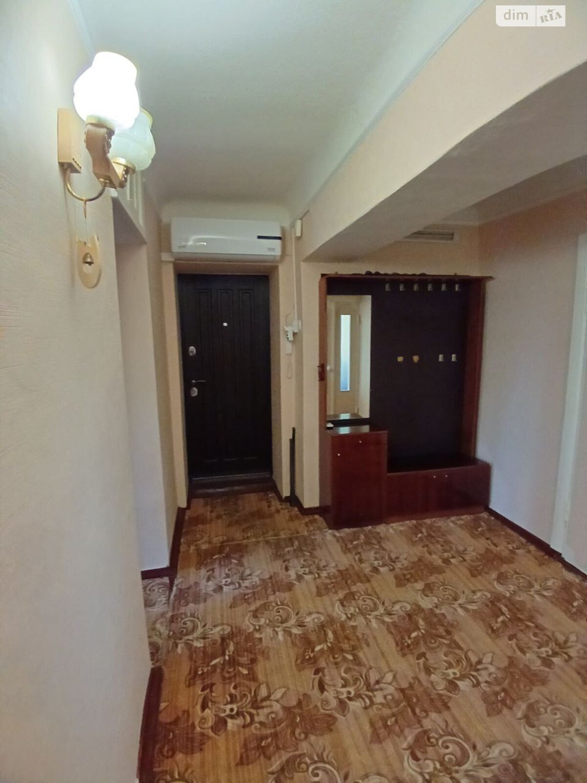 Продаж трикімнатної квартири в Кропивницькому, на вул. Лінія 10-та, район Селище Гірниче фото 1 Продаж трикімнатної квартири в Кропивницькому, на вул. Лінія 10-та, район Селище Гірниче фото 1