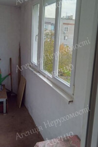 Продажа трехкомнатной квартиры в Кропивницком, на ул. Нижняя, район Поселок Горный фото 2