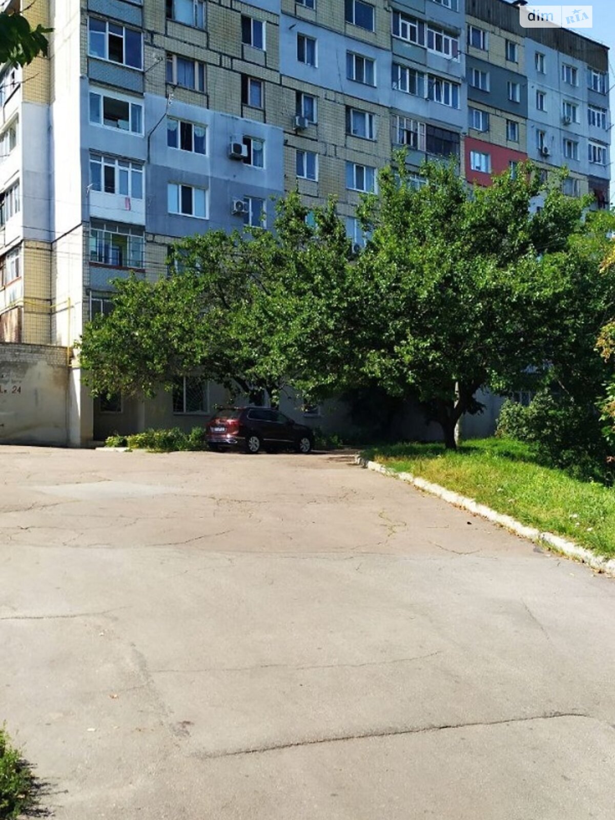 Продаж трикімнатної квартири в Кропивницькому, на вул. Нижня П'ятихатська, район Селище Гірниче фото 1