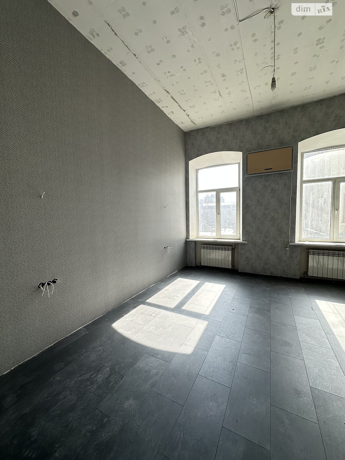 Продажа трехкомнатной квартиры в Кропивницком, на ул. Театральная, район Центр фото 1 Продажа трехкомнатной квартиры в Кропивницком, на ул. Театральная, район Центр фото 1