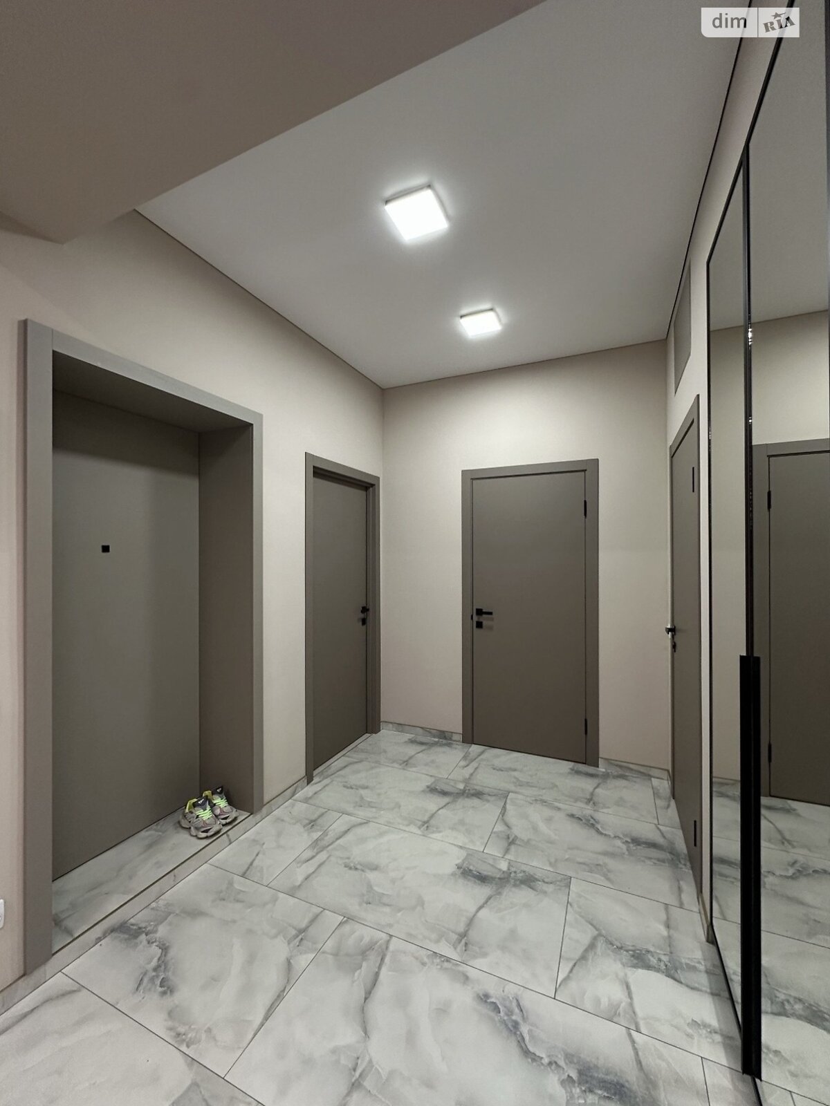 Продажа двухкомнатной квартиры в Кропивницком, на ул. Карпы Тараса, район Центр фото 1 Продажа двухкомнатной квартиры в Кропивницком, на ул. Карпы Тараса, район Центр фото 1