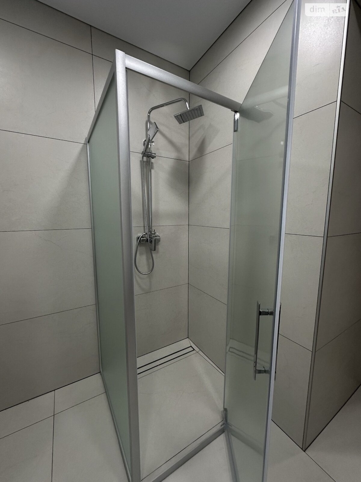 Продажа двухкомнатной квартиры в Кропивницком, на ул. Карпы Тараса, район Центр фото 1 Продажа двухкомнатной квартиры в Кропивницком, на ул. Карпы Тараса, район Центр фото 1