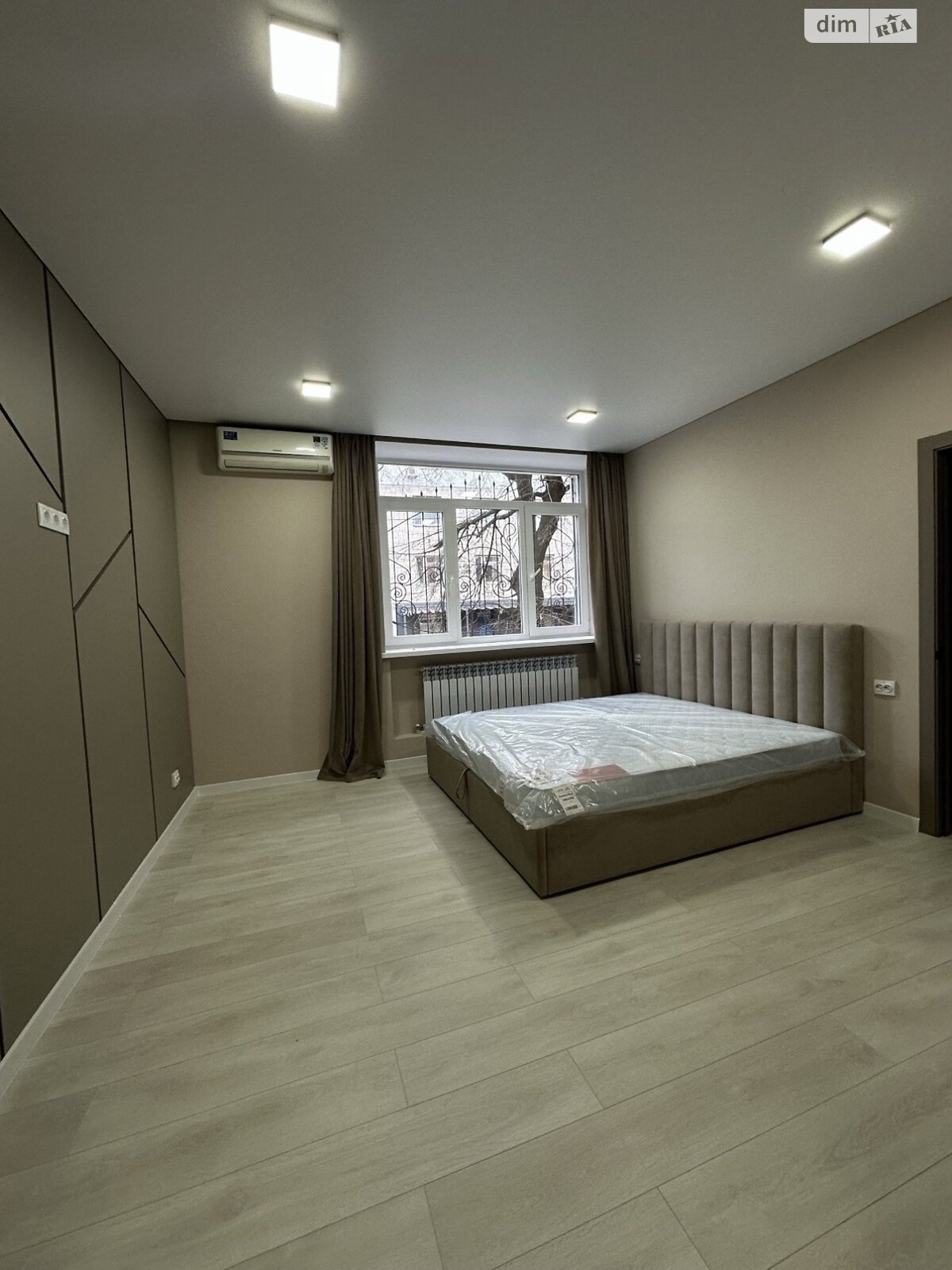 Продажа двухкомнатной квартиры в Кропивницком, на ул. Карпы Тараса, район Центр фото 1 Продажа двухкомнатной квартиры в Кропивницком, на ул. Карпы Тараса, район Центр фото 1