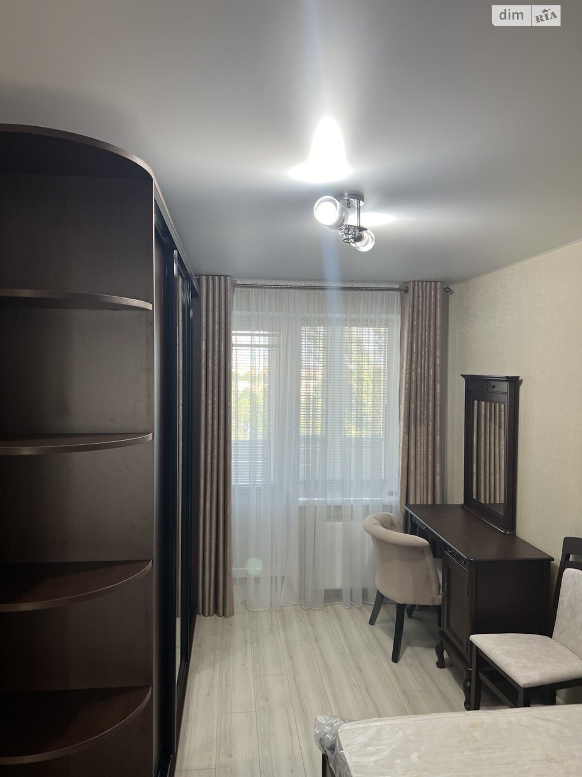 Продаж чотирикімнатної квартири в Кропивницькому, на вул. Степана Бандери, район Центр фото 1