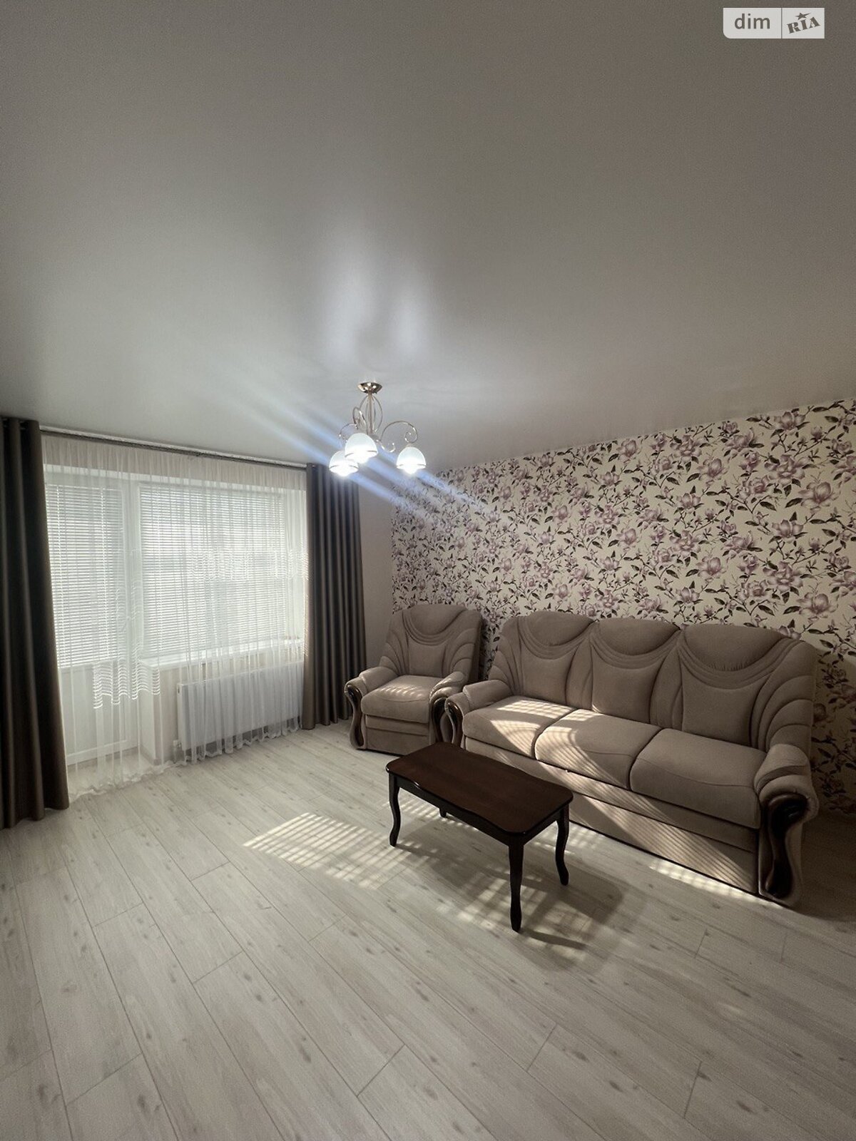 Продаж чотирикімнатної квартири в Кропивницькому, на вул. Степана Бандери, район Центр фото 1