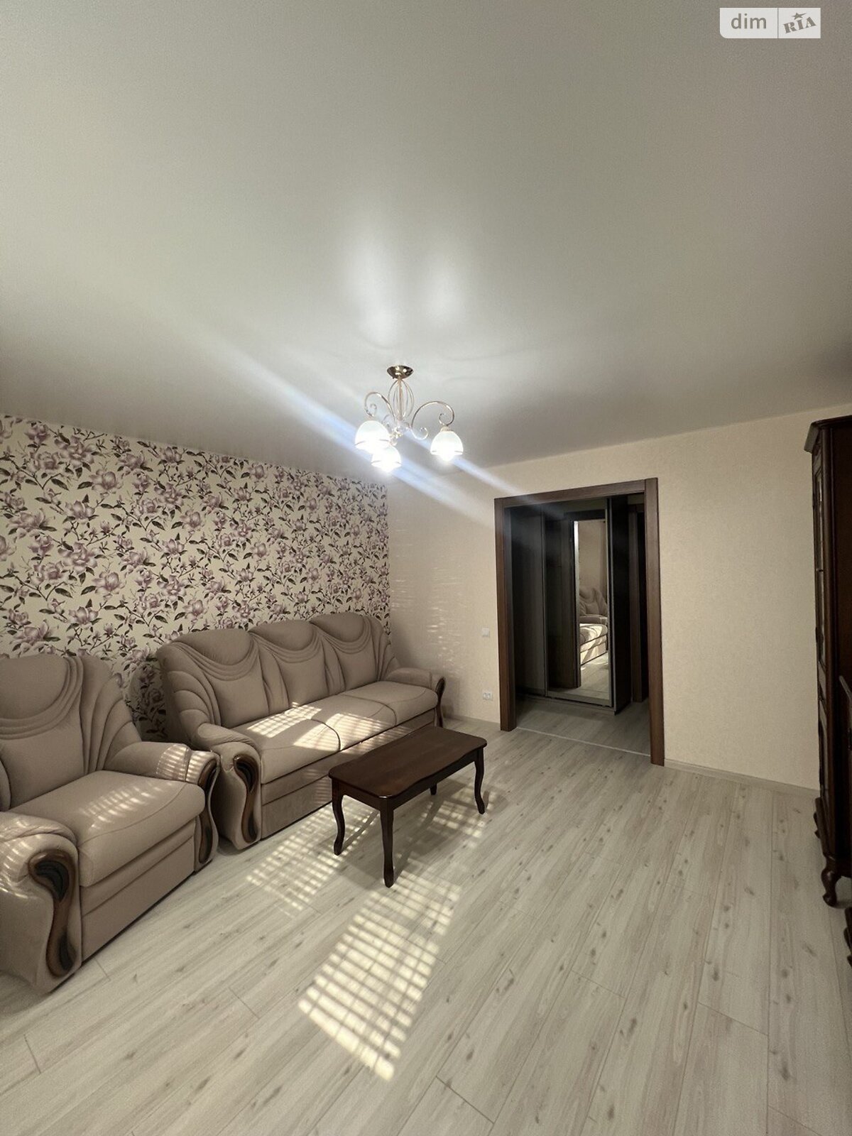 Продаж чотирикімнатної квартири в Кропивницькому, на вул. Степана Бандери, район Центр фото 1