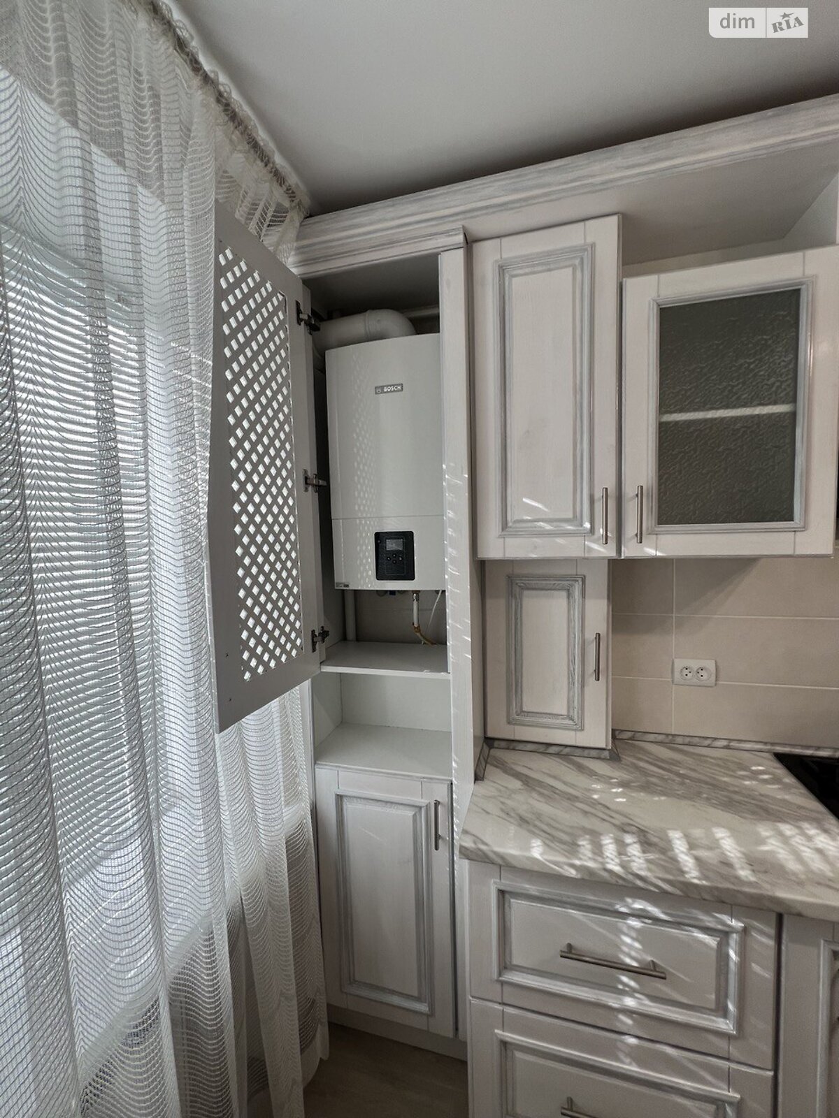 Продаж чотирикімнатної квартири в Кропивницькому, на вул. Степана Бандери, район Центр фото 1