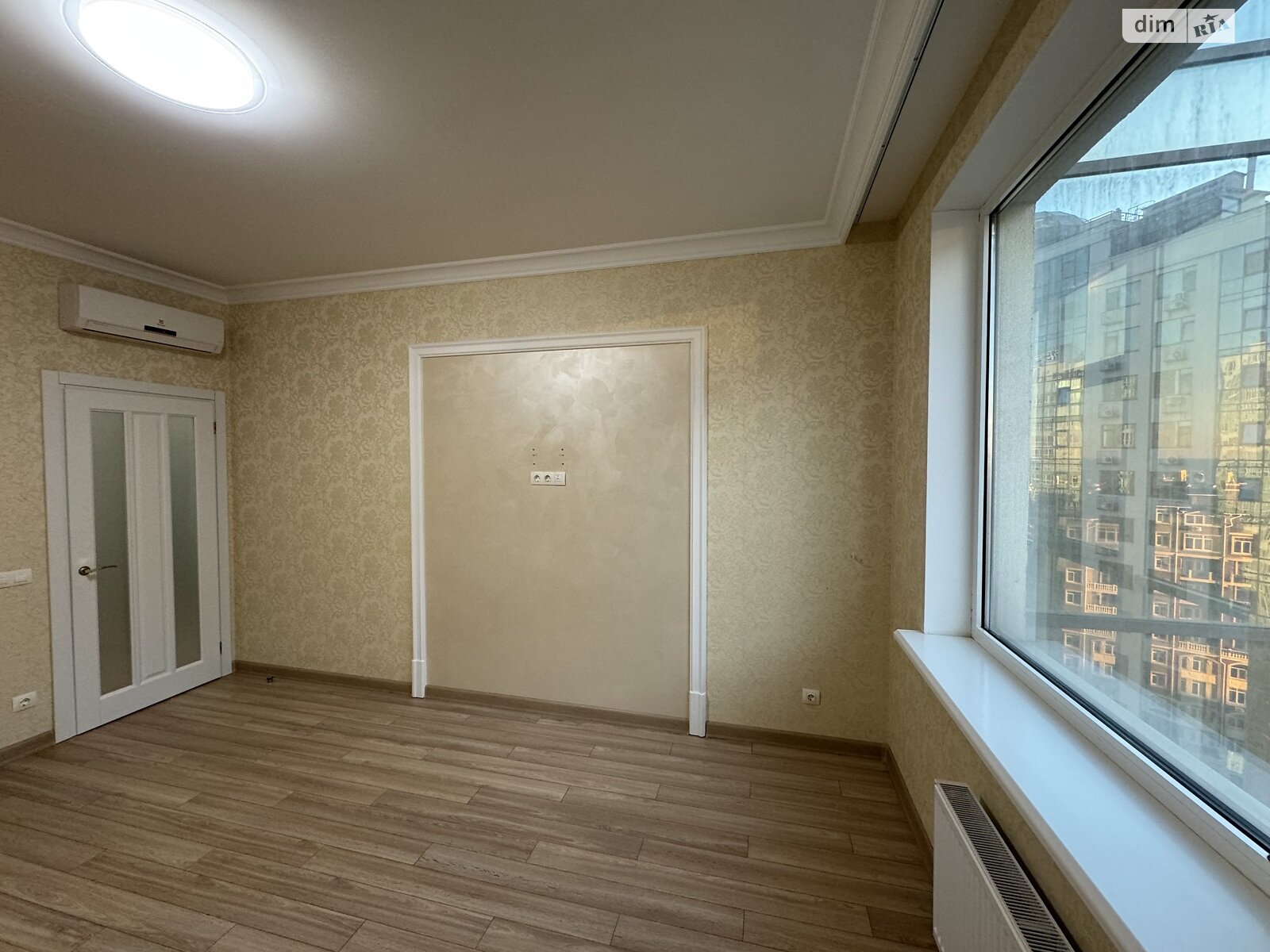 Продажа трехкомнатной квартиры в Крыжановка, на ул. Марсельская 35А, фото 1