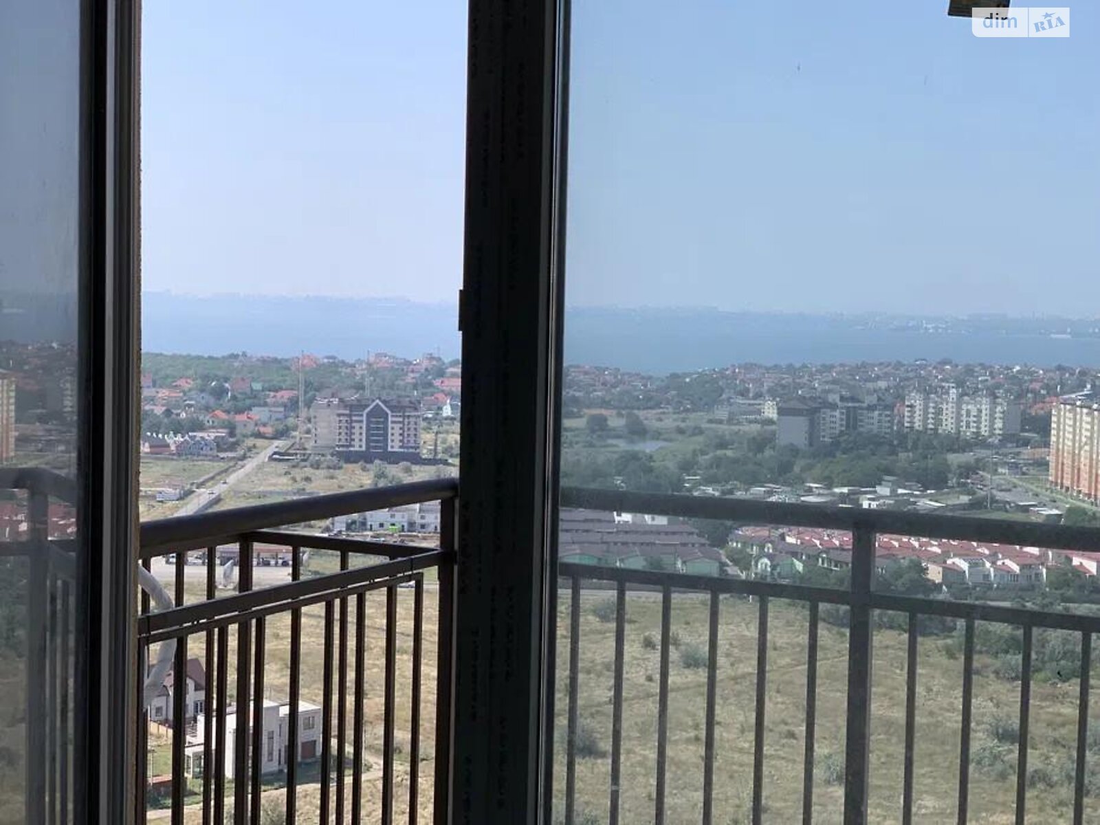 Продаж однокімнатної квартири в Кріжанівці, на вул. Академіка Сахарова, фото 1 Продаж однокімнатної квартири в Кріжанівці, на вул. Академіка Сахарова, фото 1