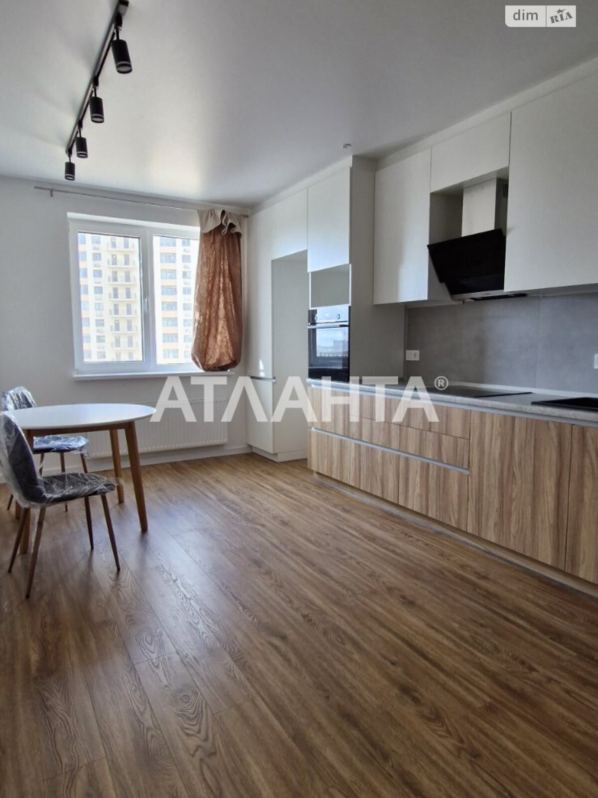 Продажа однокомнатной квартиры в Крыжановка, на ул. Академика Сахарова 3Е, фото 1 Продажа однокомнатной квартиры в Крыжановка, на ул. Академика Сахарова 3Е, фото 1