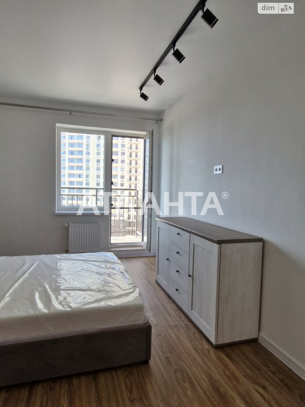 Продажа однокомнатной квартиры в Крыжановка, на ул. Академика Сахарова 3Е, фото 1 Продажа однокомнатной квартиры в Крыжановка, на ул. Академика Сахарова 3Е, фото 1