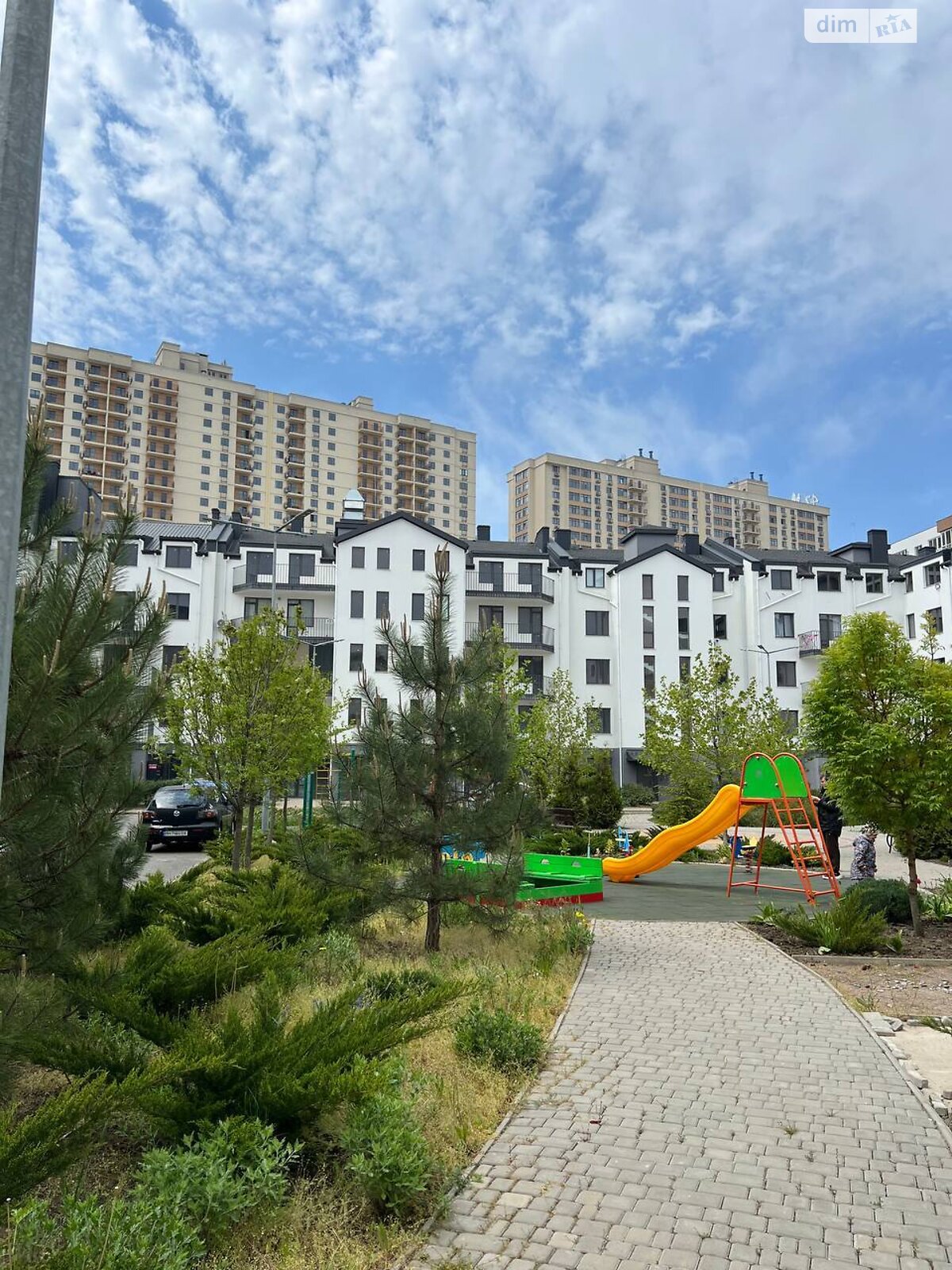 Продаж трикімнатної квартири в Крижанівка, на вул. Академіка Сахарова 11, фото 1 Продаж трикімнатної квартири в Крижанівка, на вул. Академіка Сахарова 11, фото 1