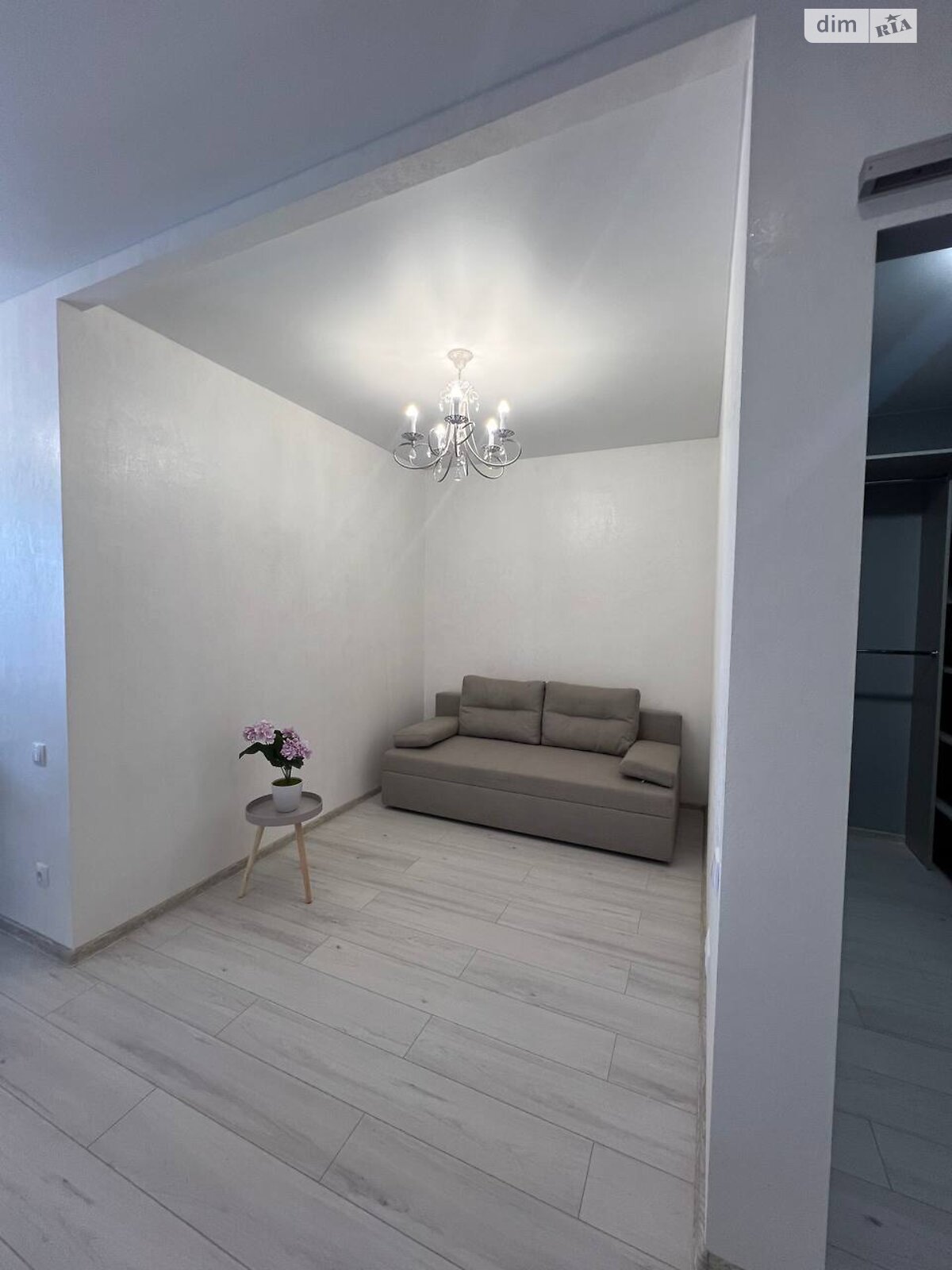 Продаж однокімнатної квартири в Крижанівка, на вул. Академіка Сахарова 3Е, фото 1 Продаж однокімнатної квартири в Крижанівка, на вул. Академіка Сахарова 3Е, фото 1
