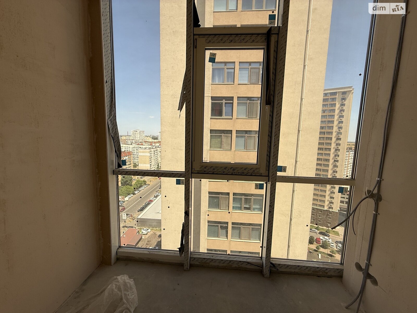 Продаж трикімнатної квартири в Крижанівка, на вул. Академіка Сахарова 3А, фото 1 Продаж трикімнатної квартири в Крижанівка, на вул. Академіка Сахарова 3А, фото 1