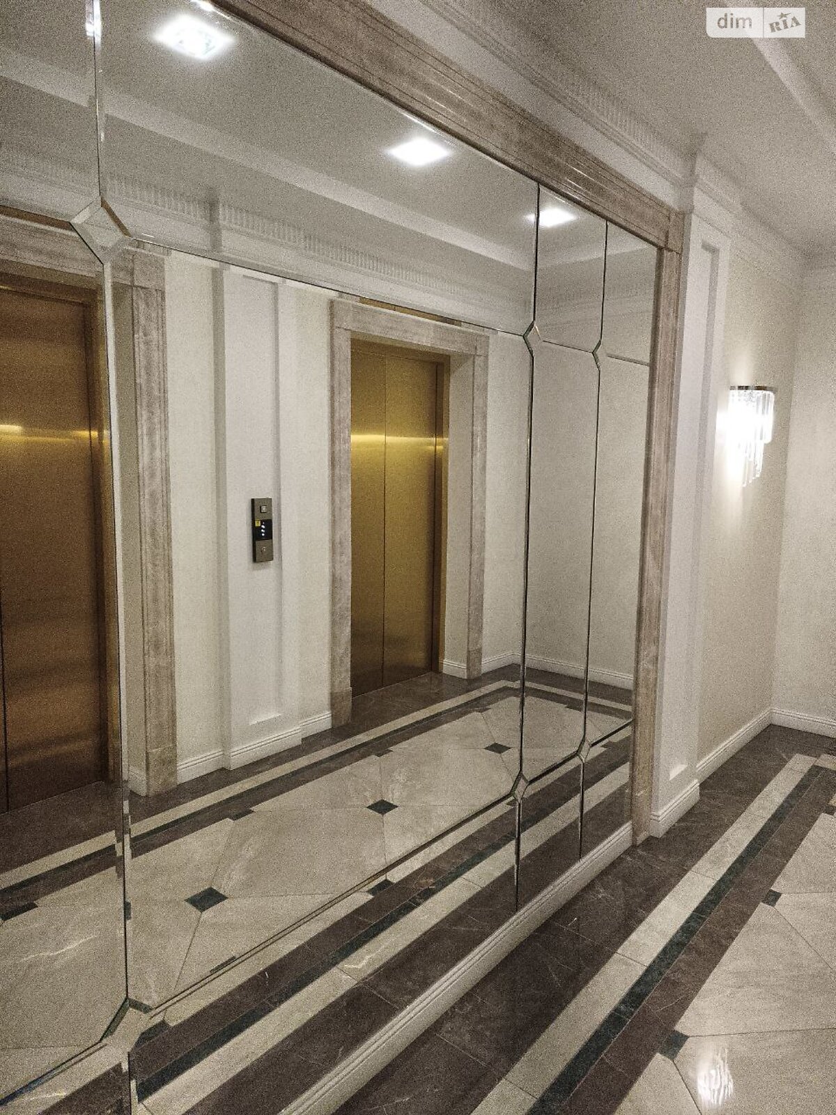 Продажа однокомнатной квартиры в Крыжановка, на ул. Академика Сахарова 3Е, фото 1 Продажа однокомнатной квартиры в Крыжановка, на ул. Академика Сахарова 3Е, фото 1